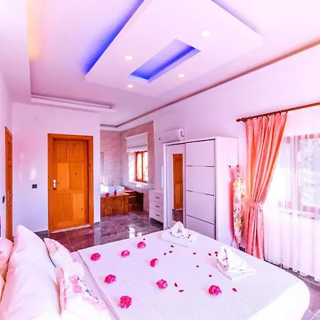 1 Bedroom Stone House With Private Secluded Pool And Jakuzzi Kalkan