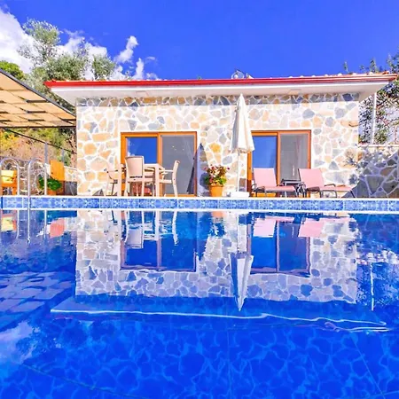 1 Bedroom Stone House With Private Secluded Pool And Jakuzzi