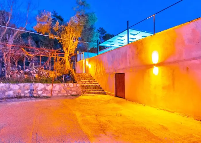 1 Bedroom Stone House With Private Secluded Pool And Jakuzzi 别墅