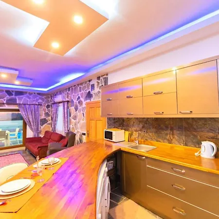 Villa 1 Bedroom Stone House With Private Secluded Pool And Jakuzzi