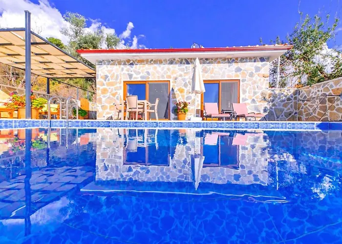 1 Bedroom Stone House With Private Secluded Pool And Jakuzzi